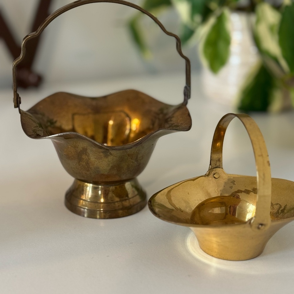 SOLD ⭐️ Vintage Brass Decorative Bowl/Baskets